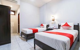 Taman Mekar Beach Inn 2