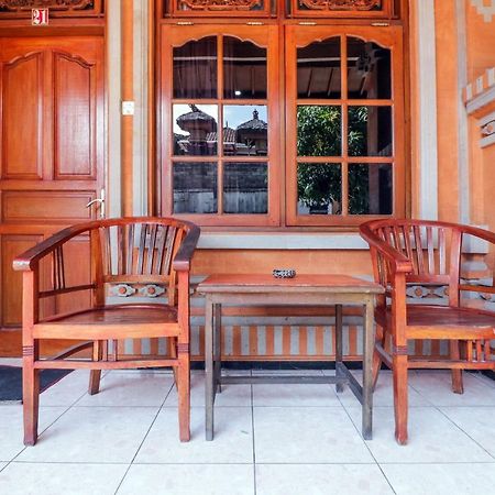 Oyo 2411 Taman Mekar Beach Inn 2 Кута Экстерьер фото