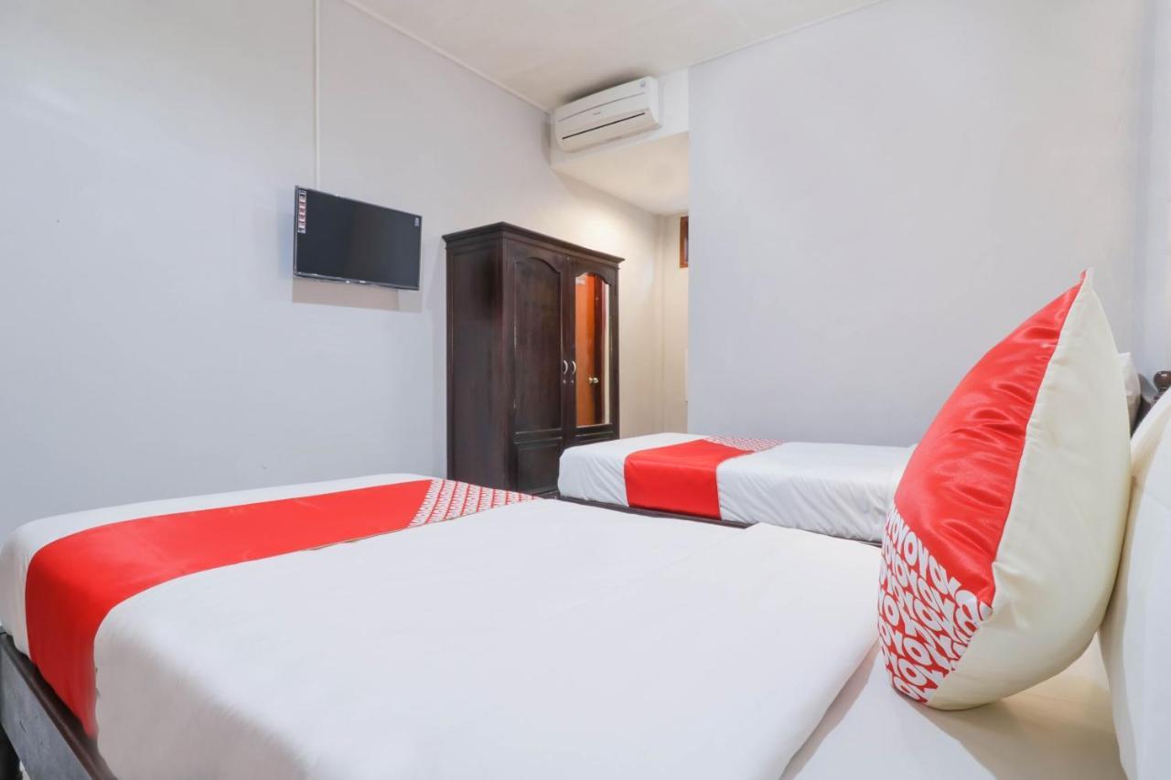 Oyo 2411 Taman Mekar Beach Inn 2 Кута Экстерьер фото