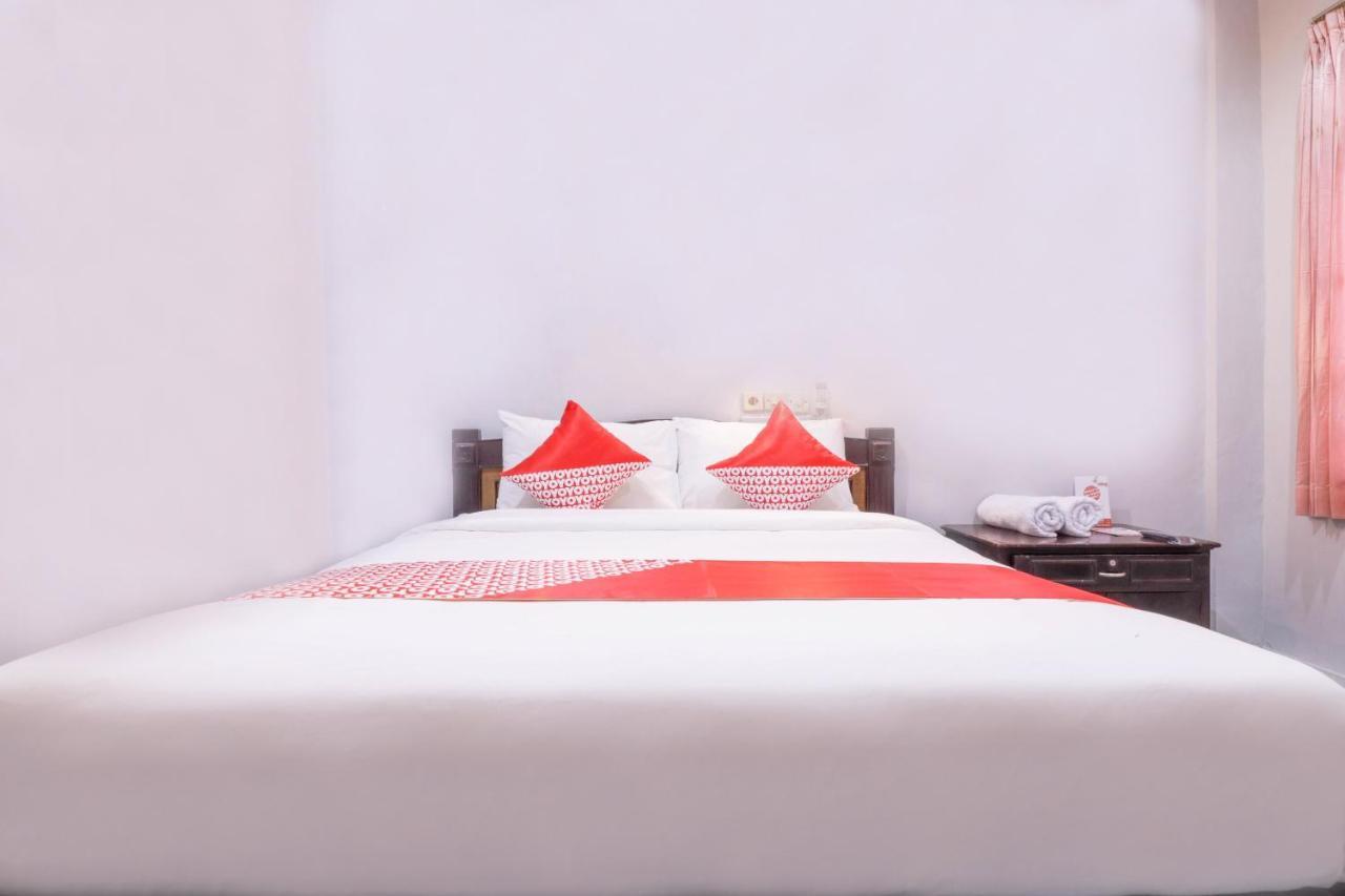 Oyo 2411 Taman Mekar Beach Inn 2 Кута Экстерьер фото