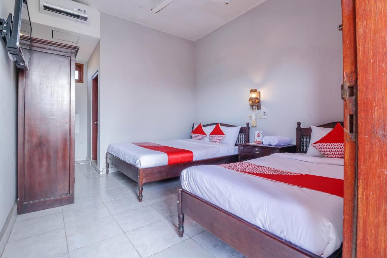 Oyo 2411 Taman Mekar Beach Inn 2 Кута Экстерьер фото